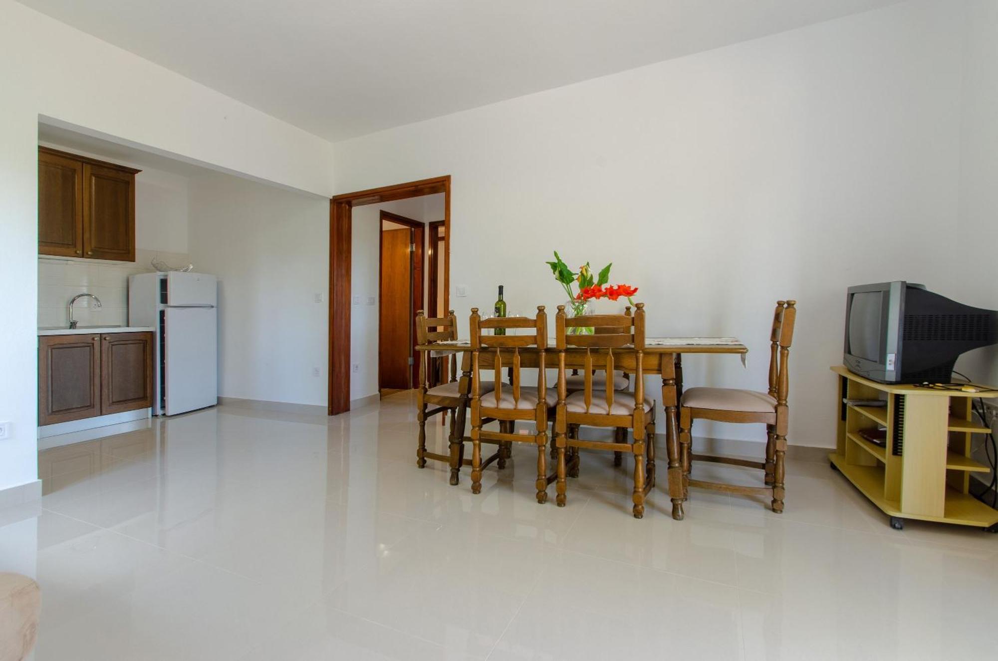Panoramic Apartments Anic Blato  Room photo
