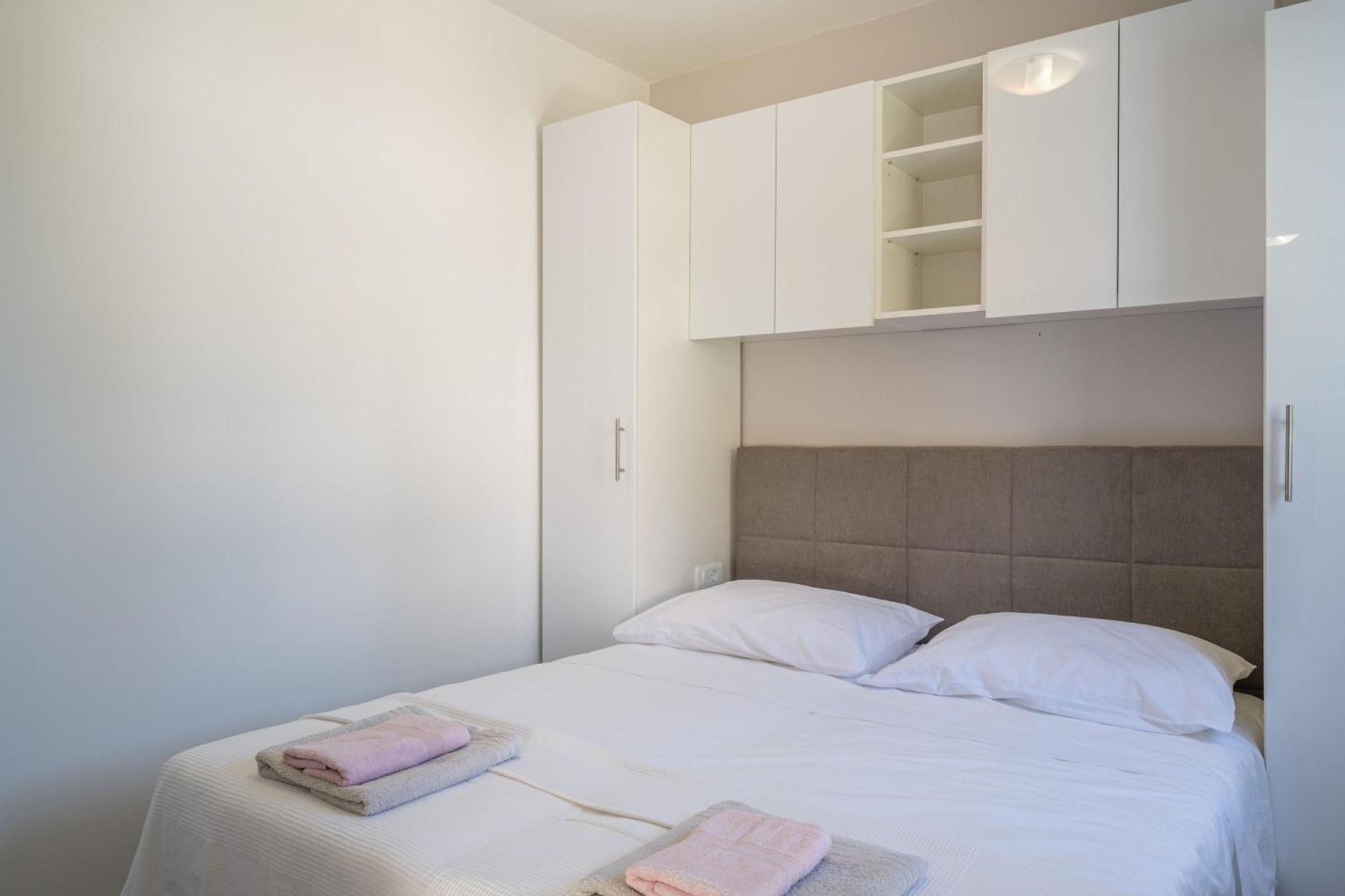 Panoramic Apartments Anic Blato  Room photo